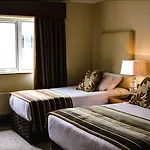 Four Seasons & Leisure Club