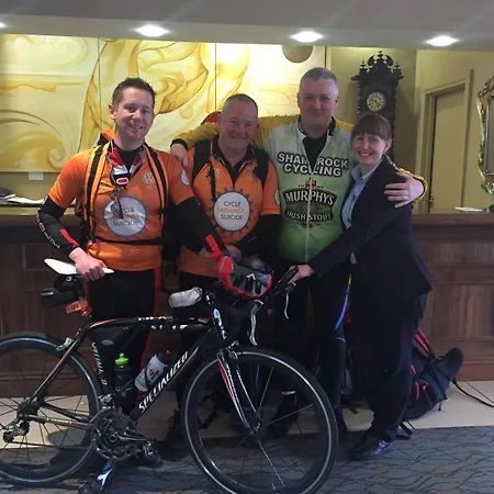 Four Seasons & Leisure Club Монахан