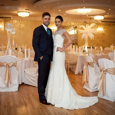 Four Seasons & Leisure Club