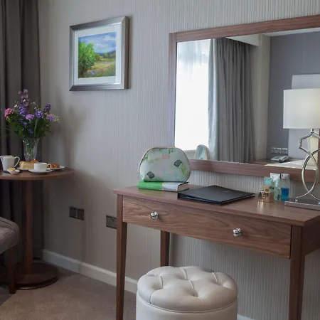 Отель Four Seasons & Leisure Club Монахан