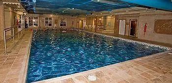 Ξενοδοχείο Four Seasons & Leisure Club