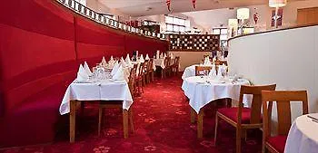 Hotel Four Seasons & Leisure Club 4*