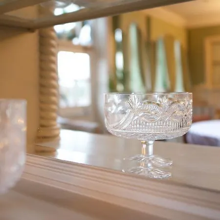 Отель Four Seasons & Leisure Club Монахан