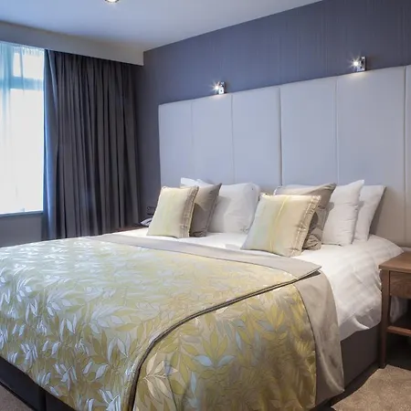Hotel Four Seasons & Leisure Club