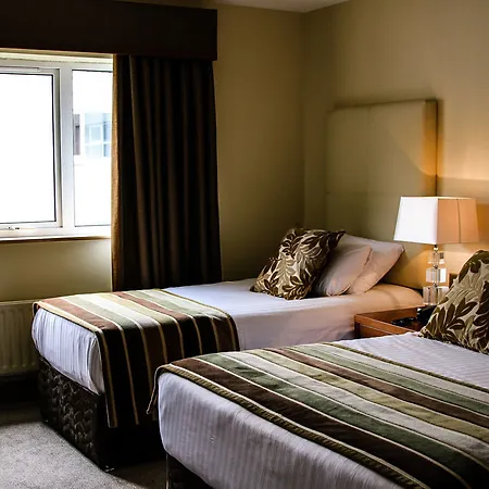 Hotel Four Seasons & Leisure Club 4*