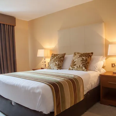 Отель Four Seasons & Leisure Club Монахан