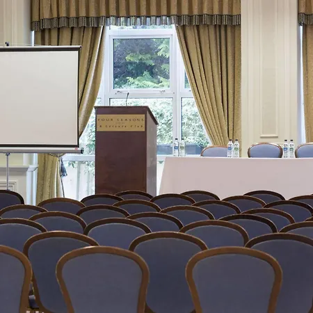 Four Seasons & Leisure Club