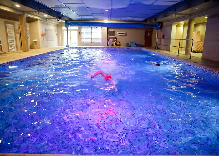 Hotel Four Seasons & Leisure Club 4*