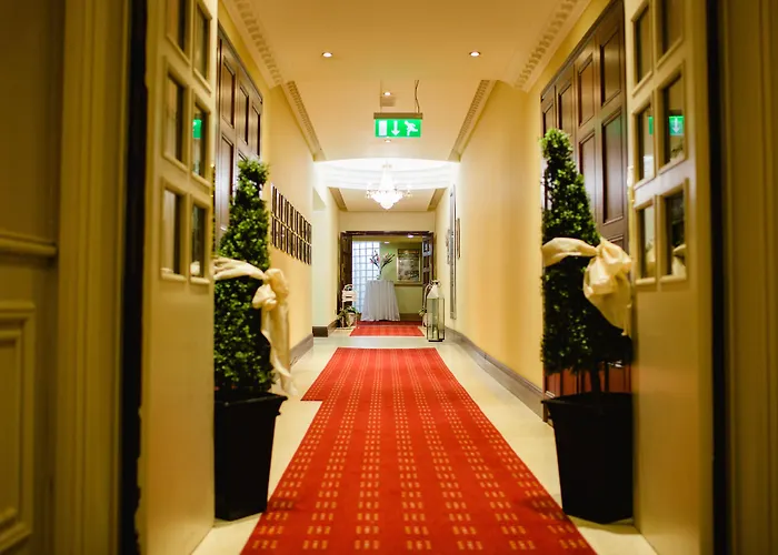 Hotel Four Seasons & Leisure Club