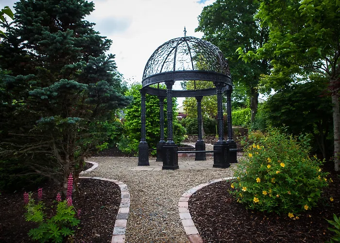 Hotel Four Seasons & Leisure Club