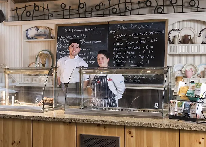 Hotel Four Seasons & Leisure Club 4*