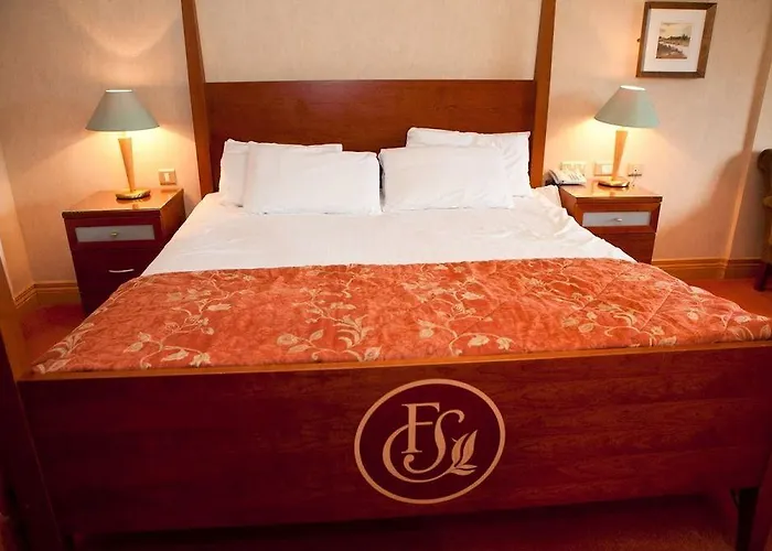 Hotel Four Seasons & Leisure Club 4*