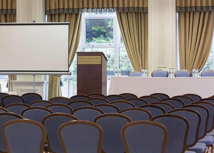 Four Seasons & Leisure Club